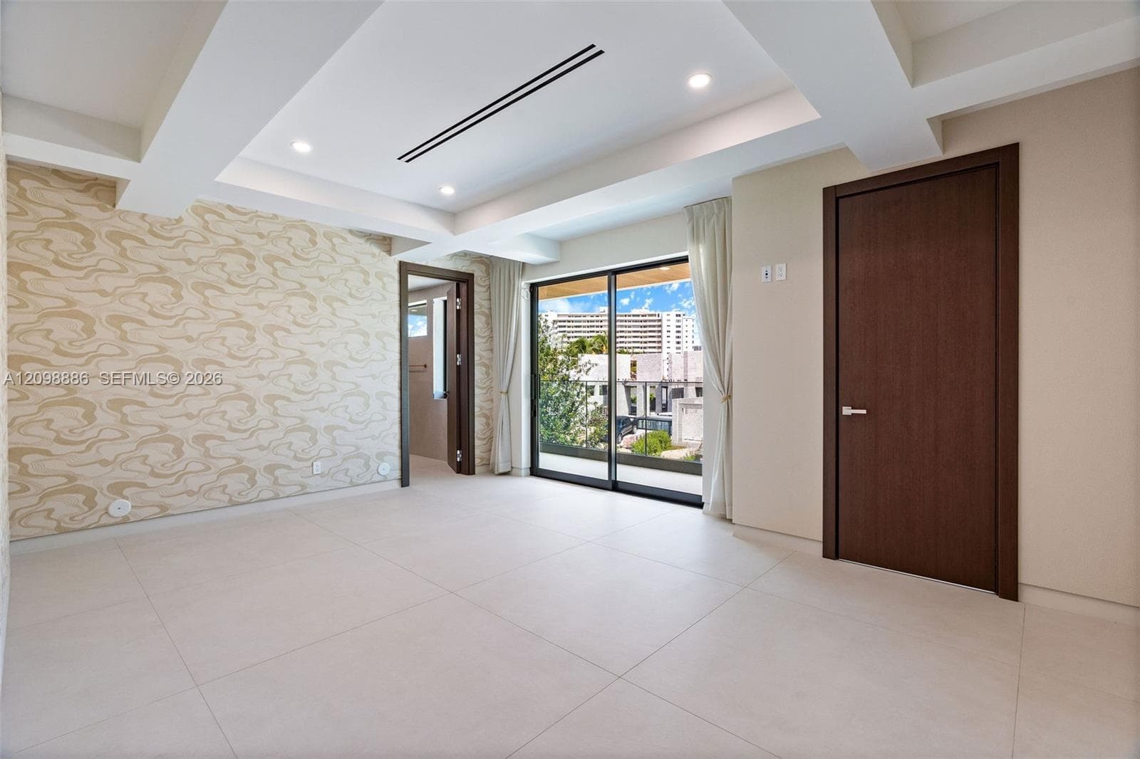 441 Isle of Palms Dr