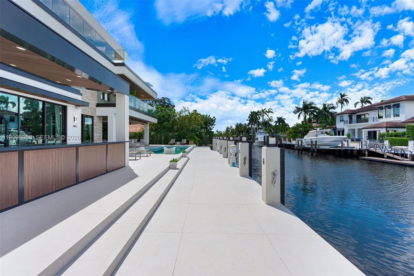 441 Isle of Palms Dr
