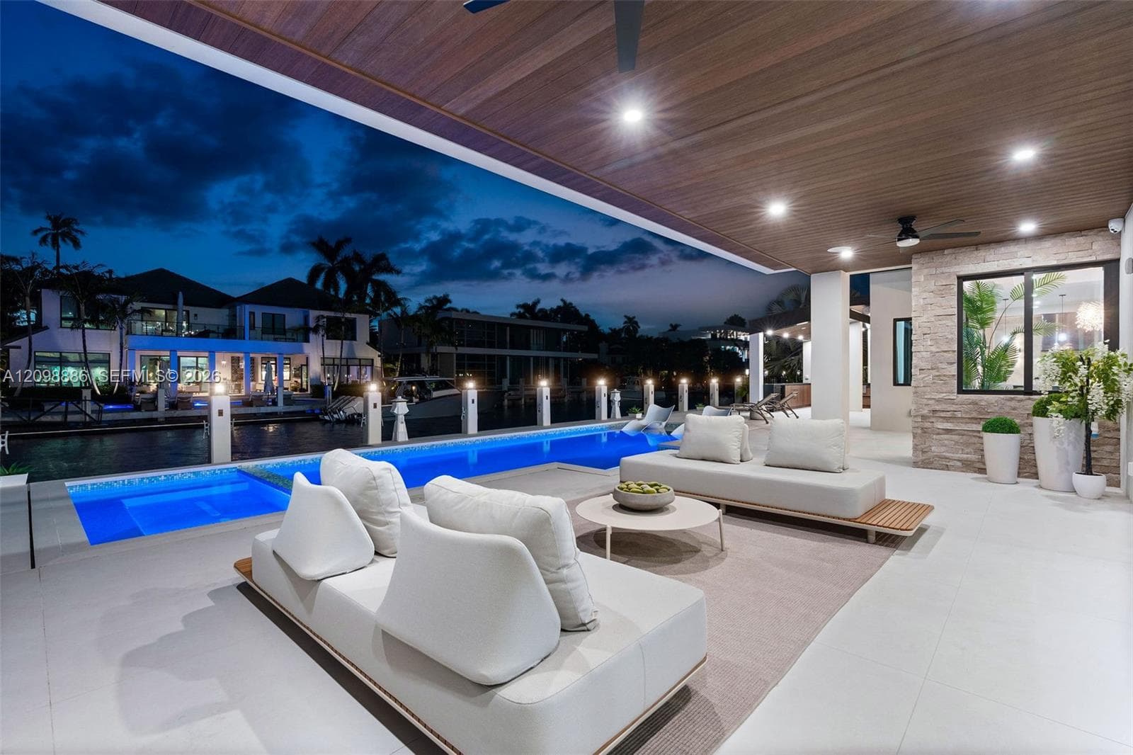 441 Isle of Palms Dr