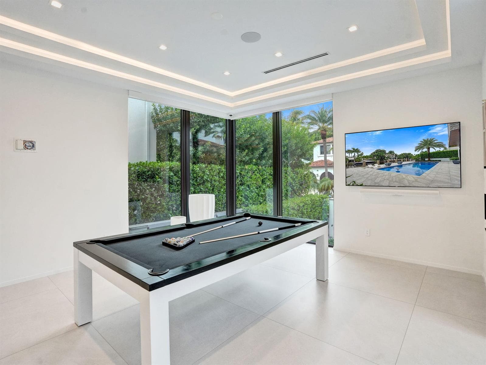 424 Coconut Isle Dr