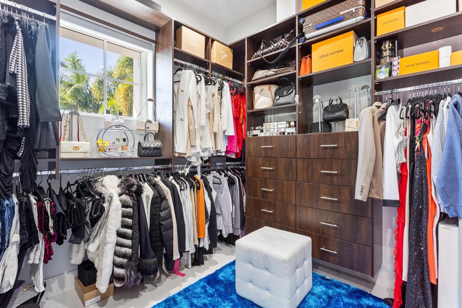 210 Nurmi Dr