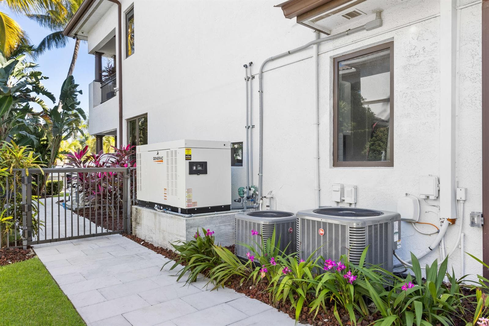 210 Nurmi Dr
