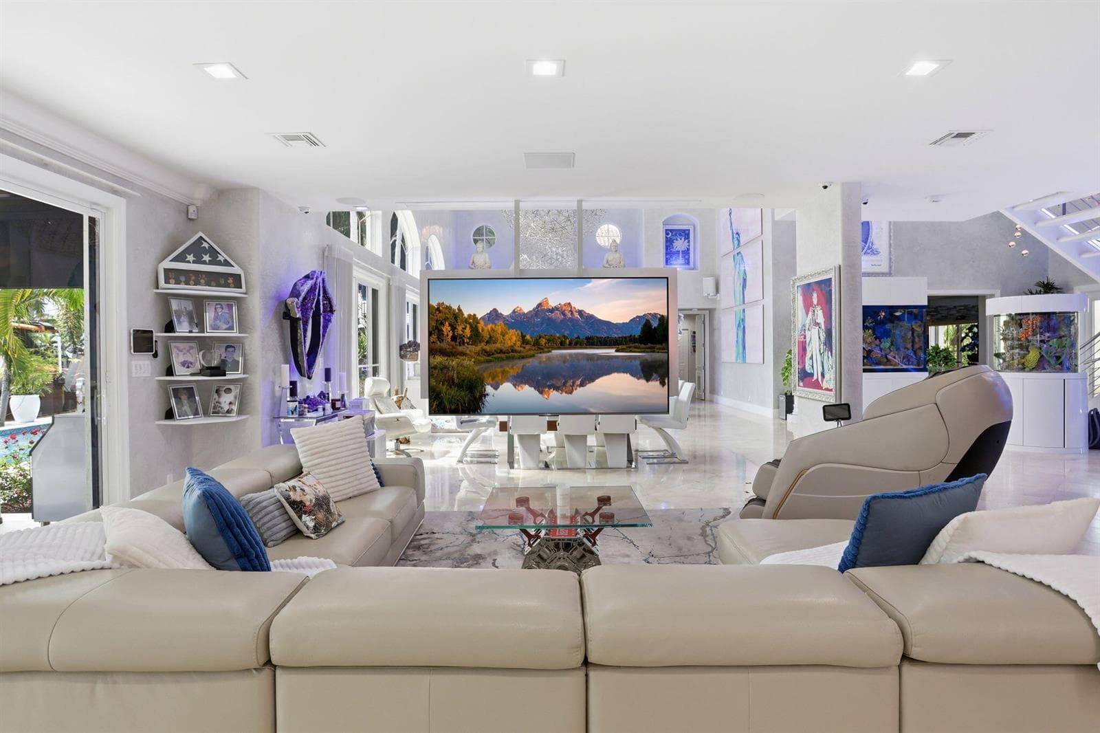 210 Nurmi Dr