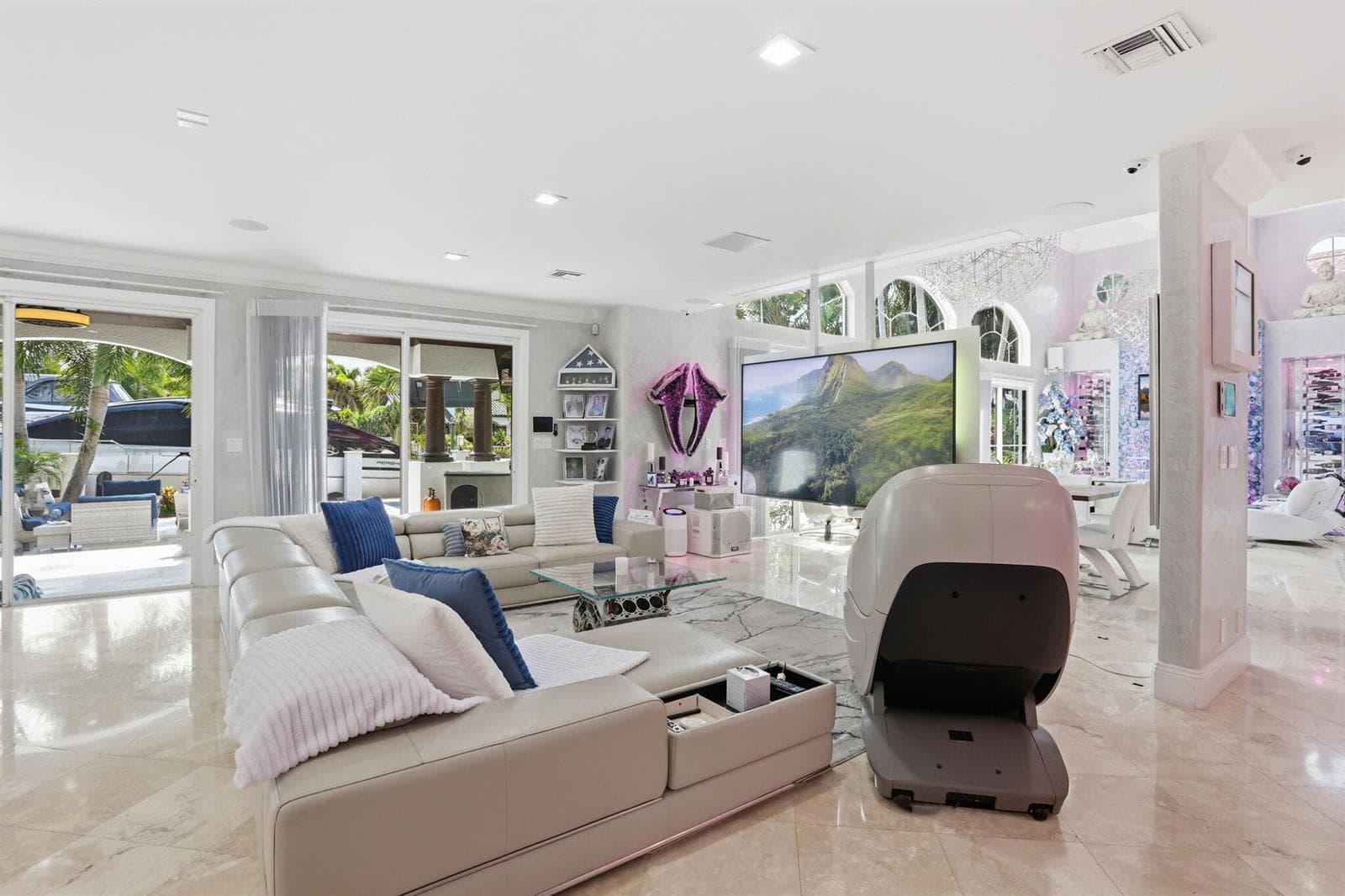 210 Nurmi Dr