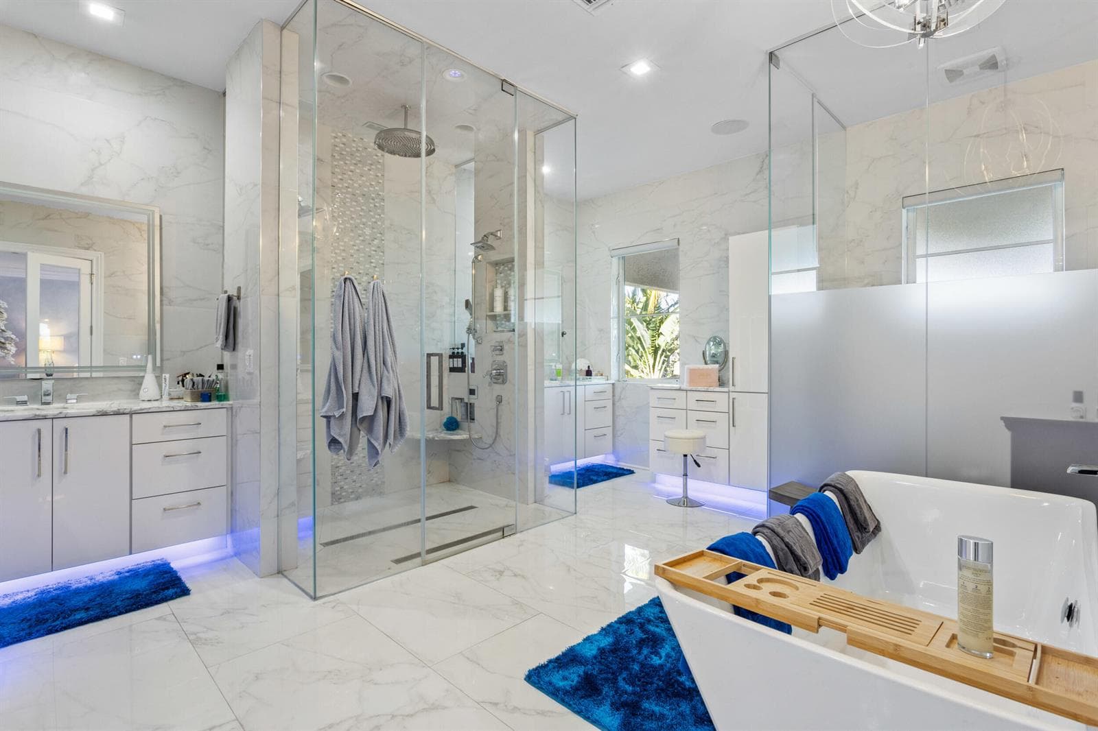 210 Nurmi Dr