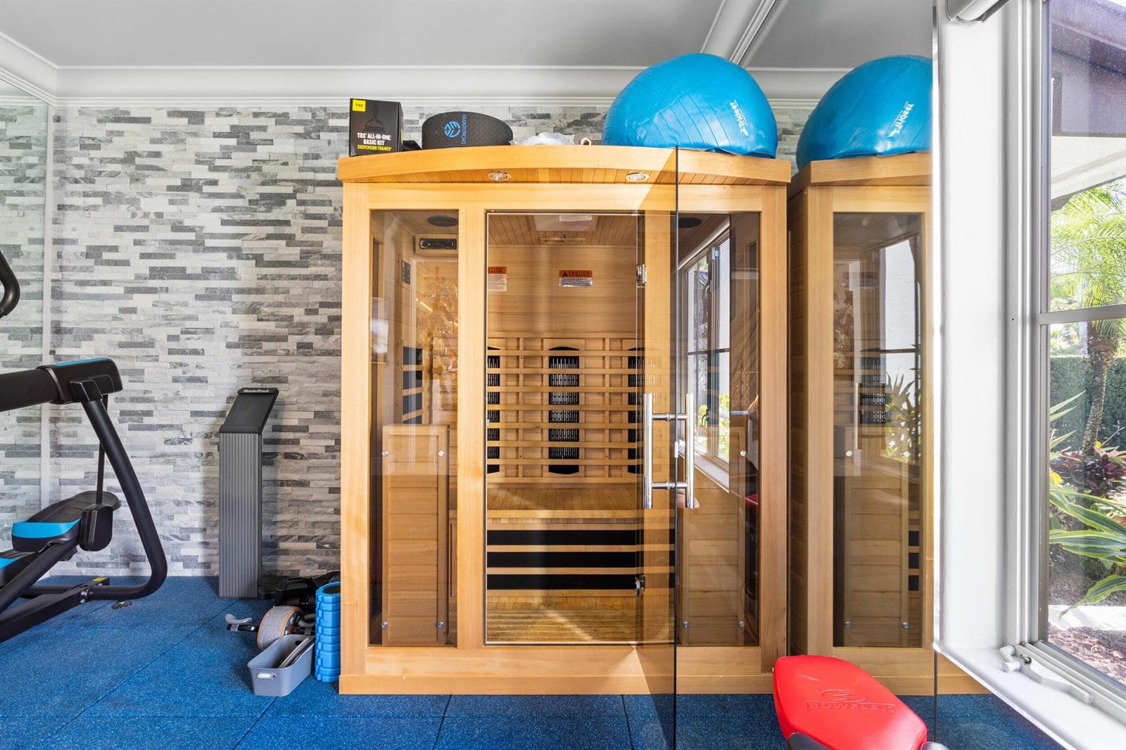 210 Nurmi Dr