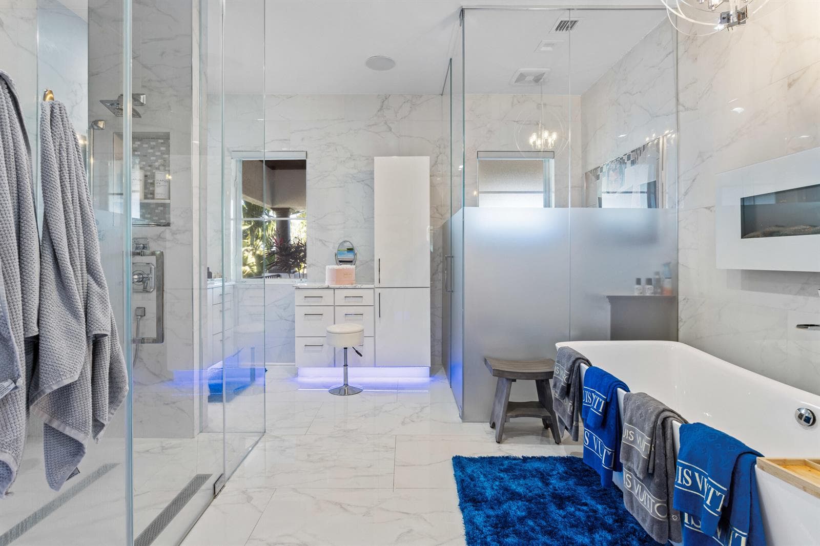210 Nurmi Dr