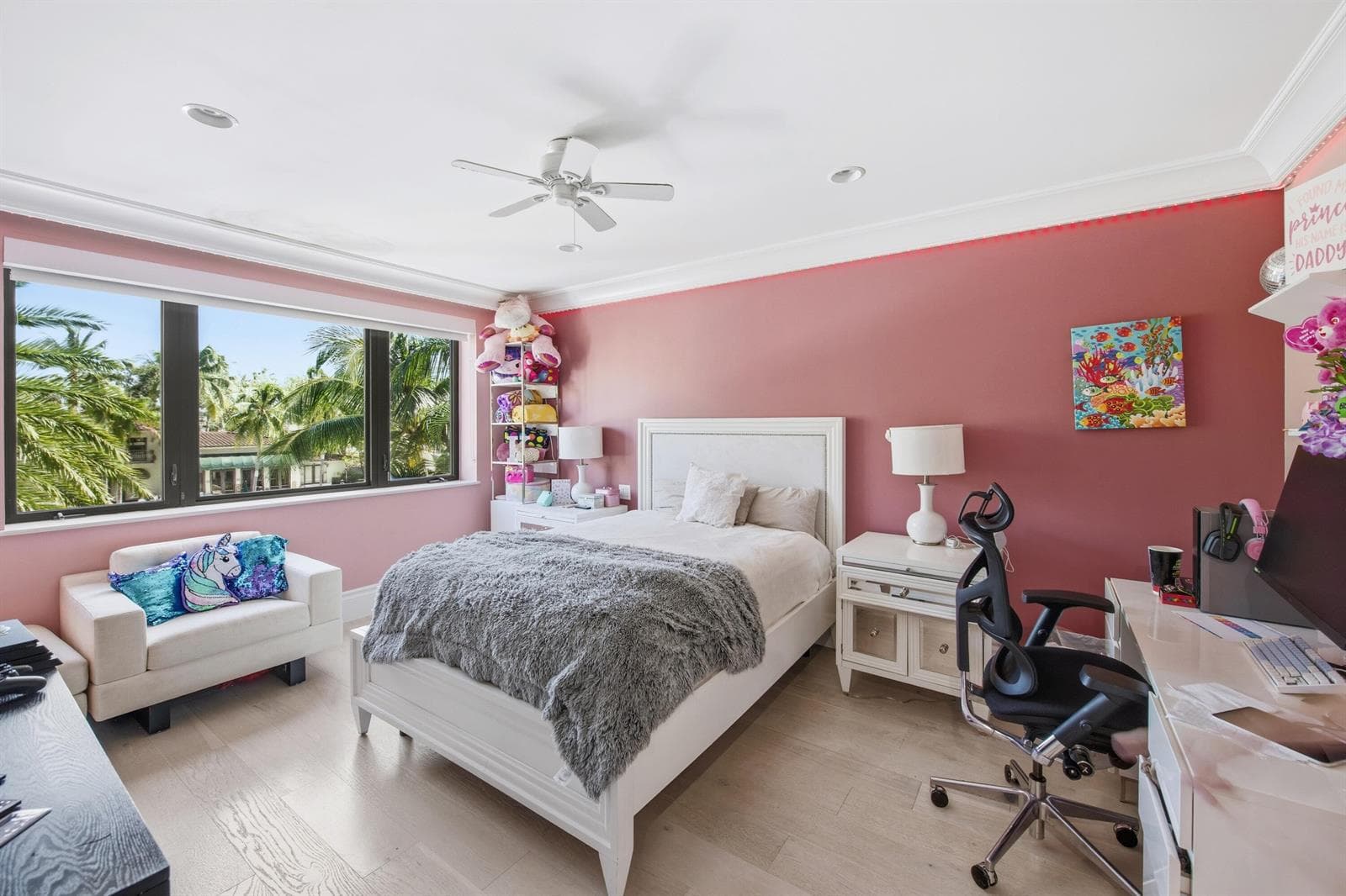 720 Isle of Palms Dr