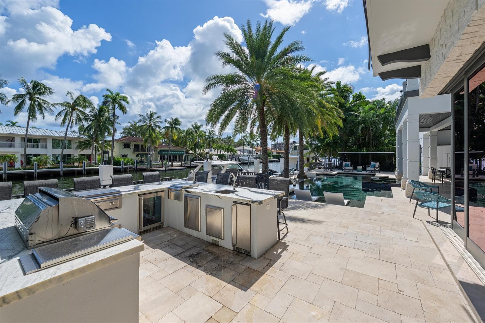 720 Isle of Palms Dr
