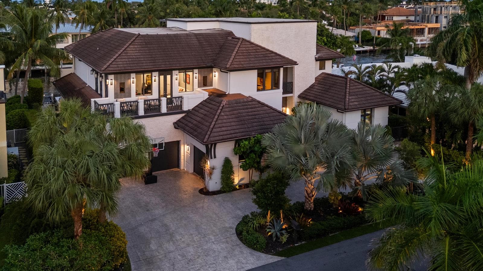 720 Isle of Palms Dr
