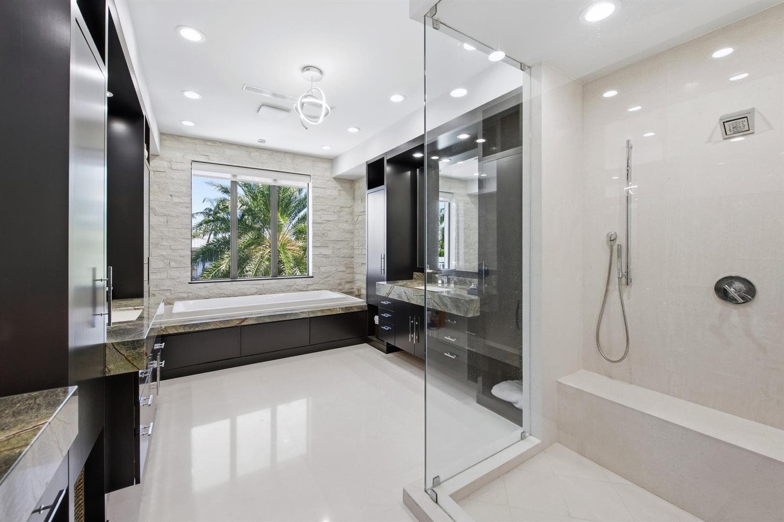 720 Isle of Palms Dr