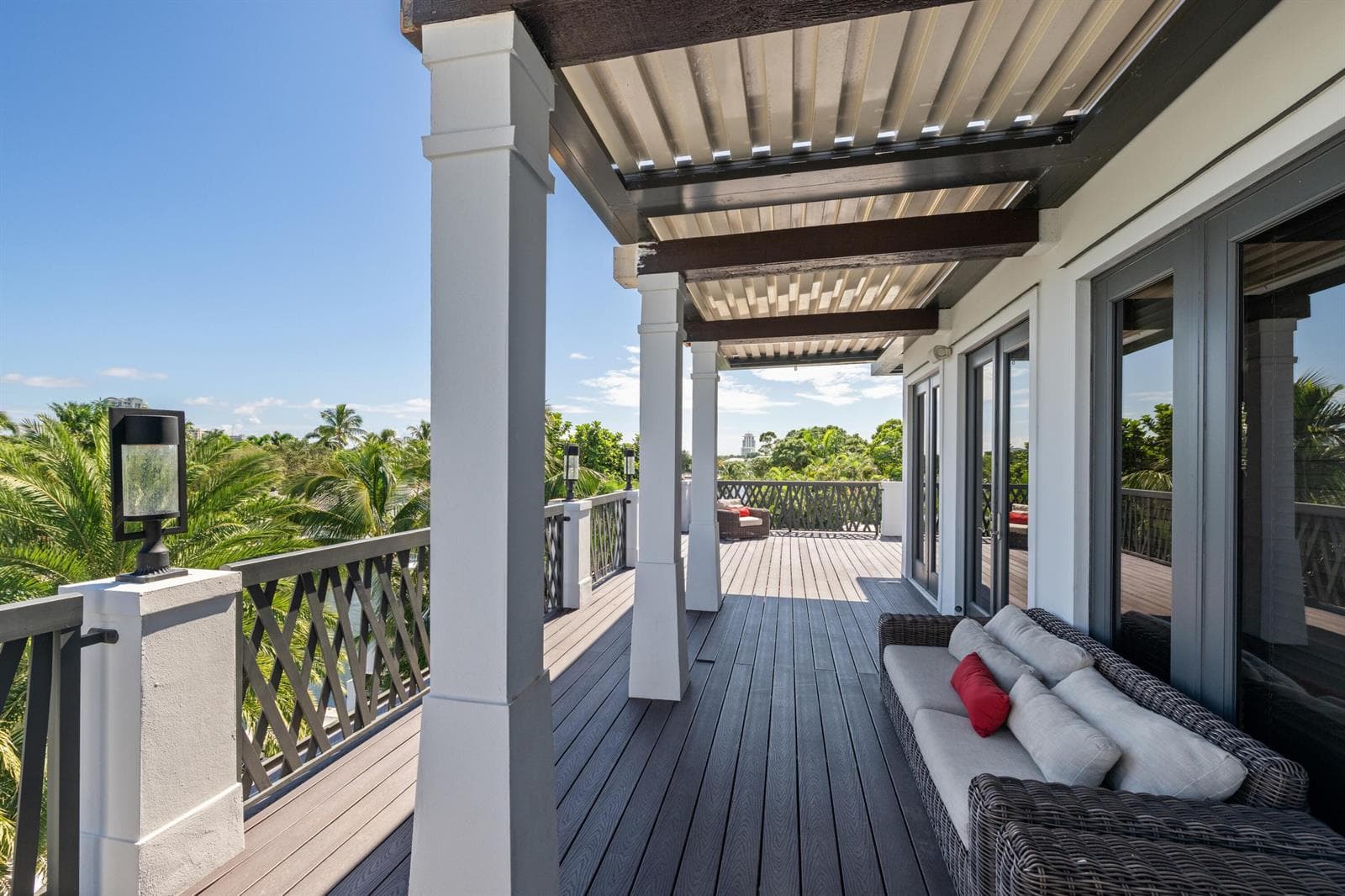 720 Isle of Palms Dr