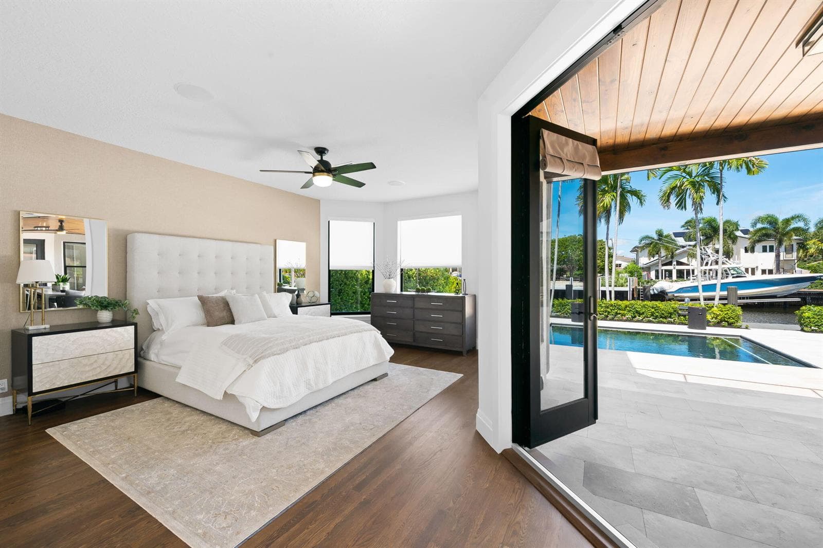 2525 Sea Island Dr
