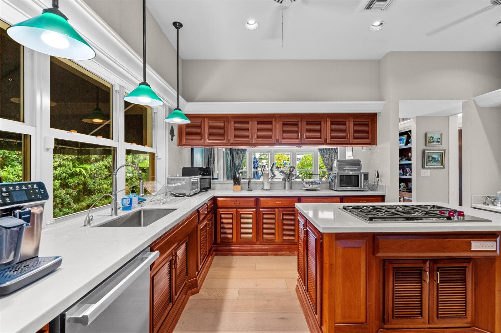 440 Lido Dr