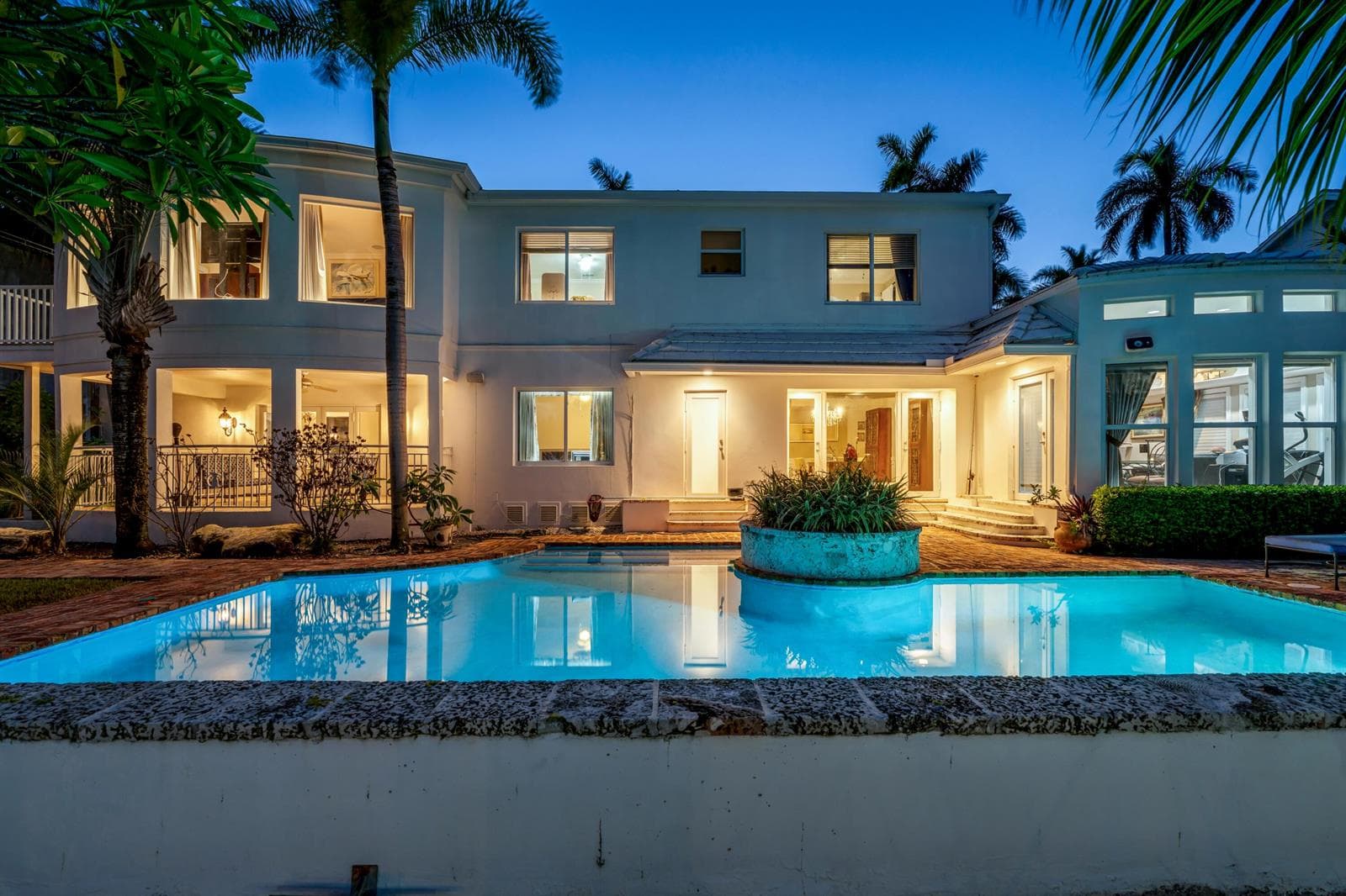 440 Lido Dr