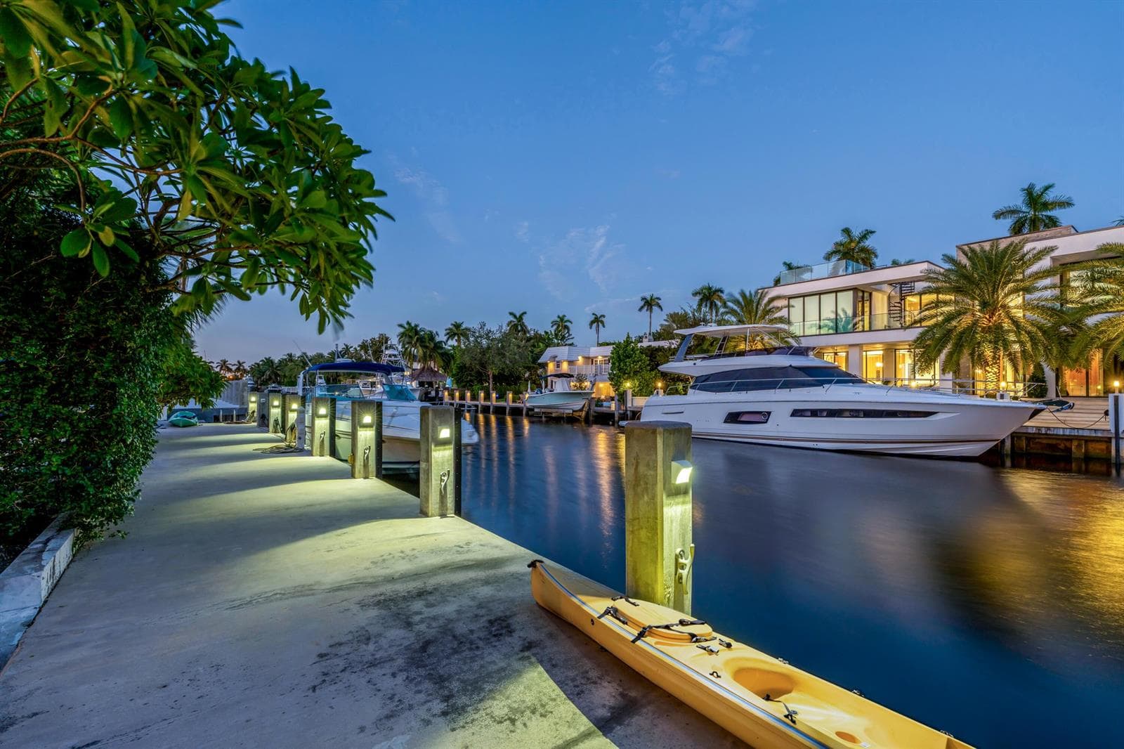 440 Lido Dr