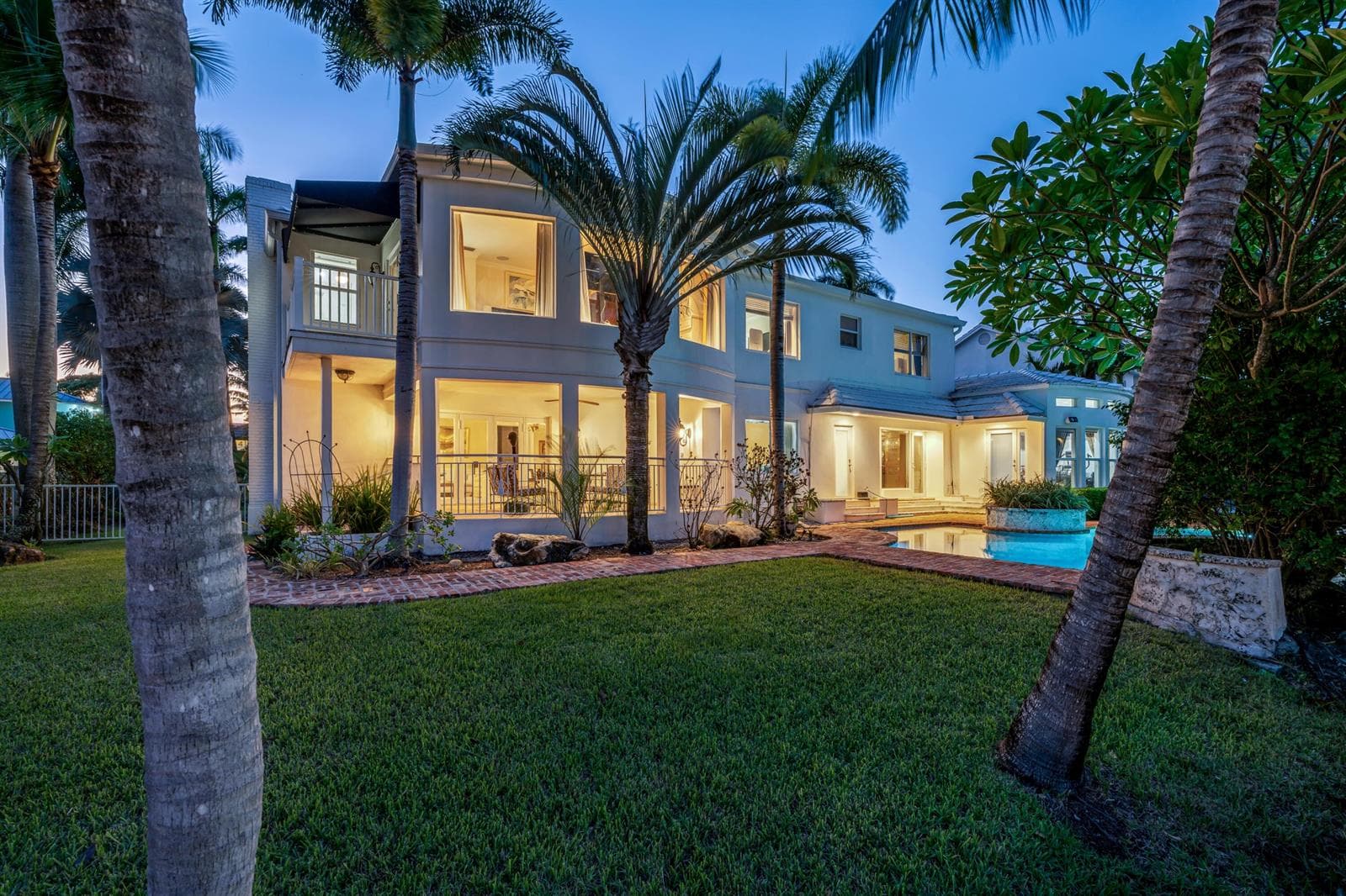 440 Lido Dr