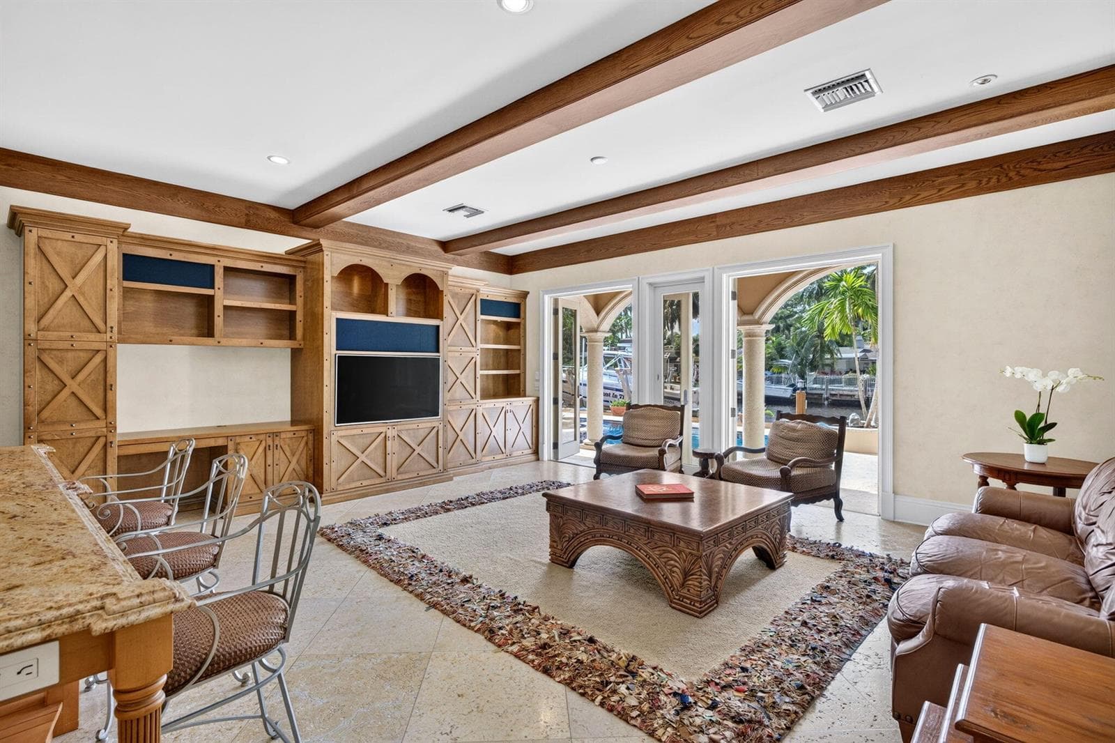 67 Royal Palm Dr
