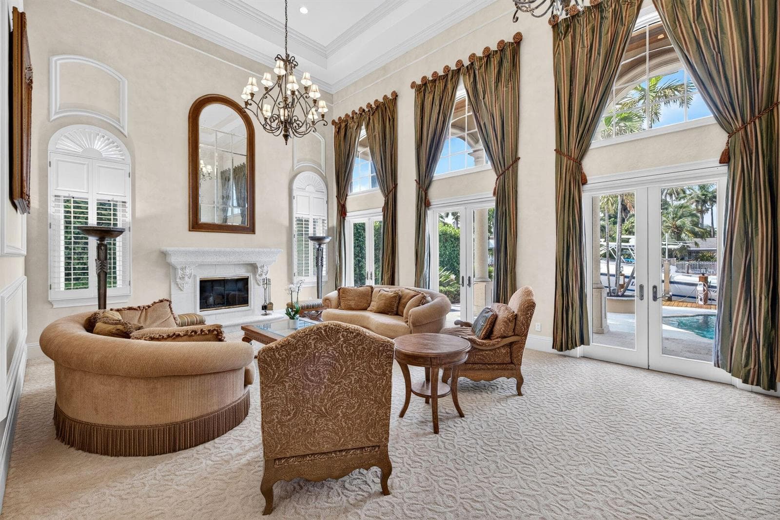 67 Royal Palm Dr
