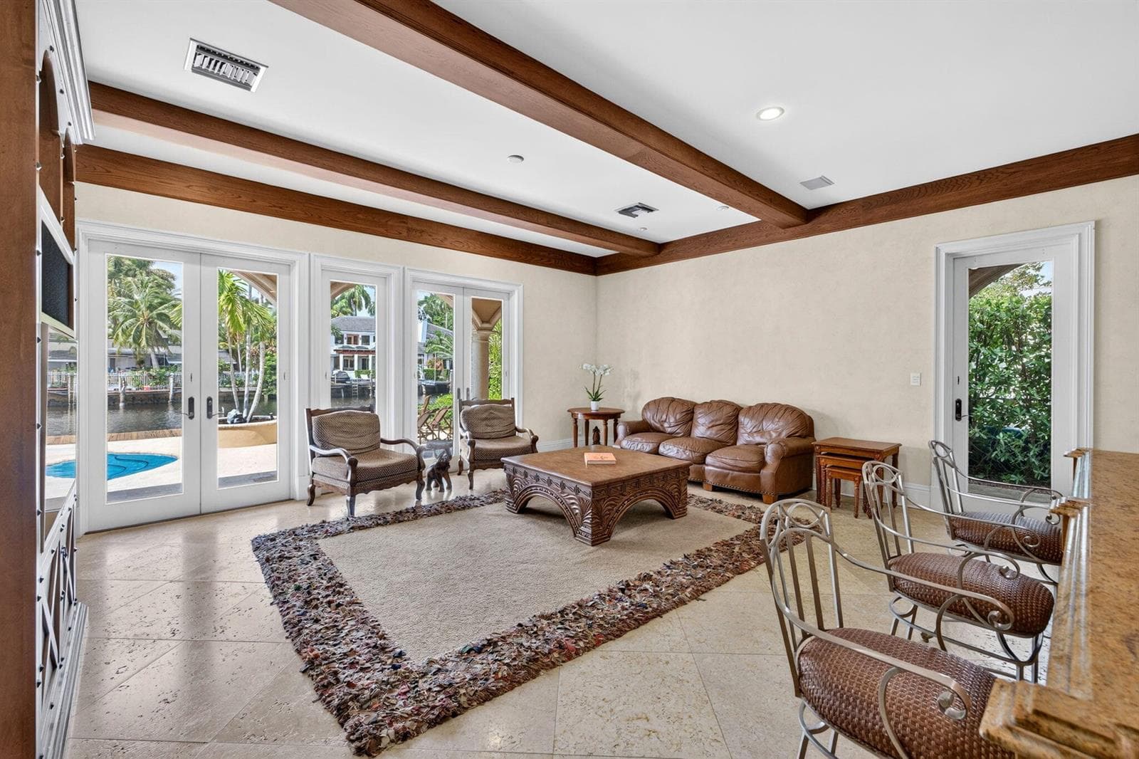 67 Royal Palm Dr