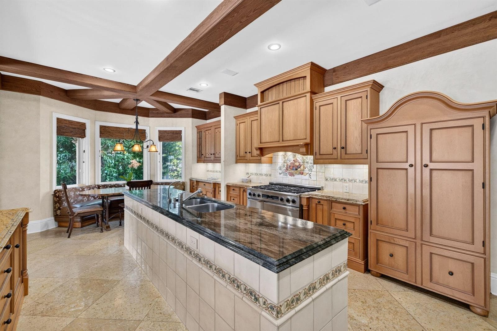 67 Royal Palm Dr