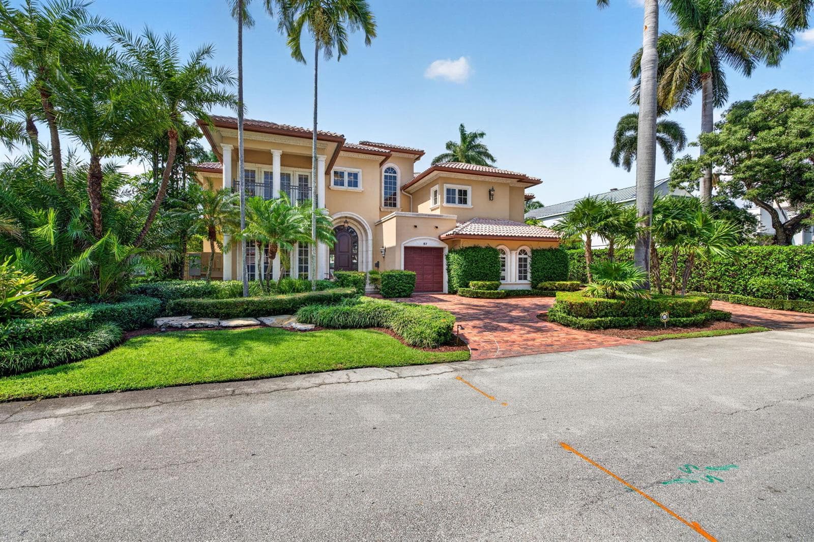 67 Royal Palm Dr