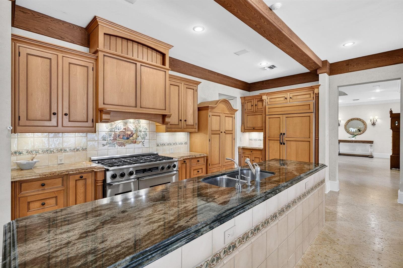 67 Royal Palm Dr