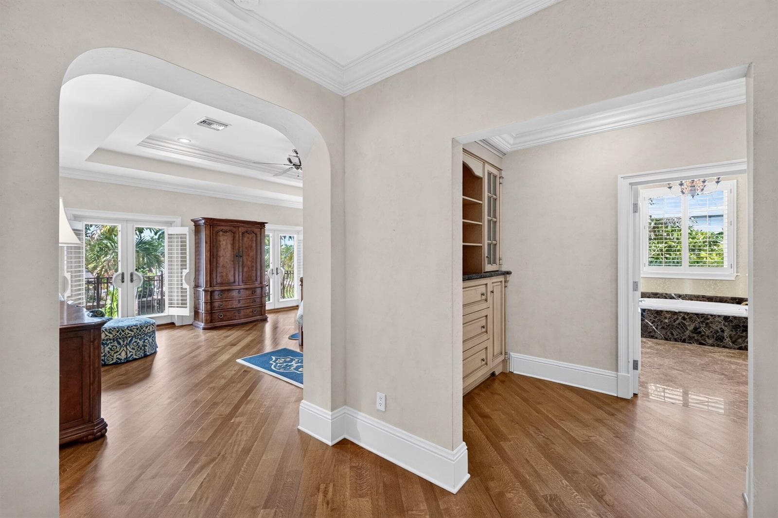 67 Royal Palm Dr