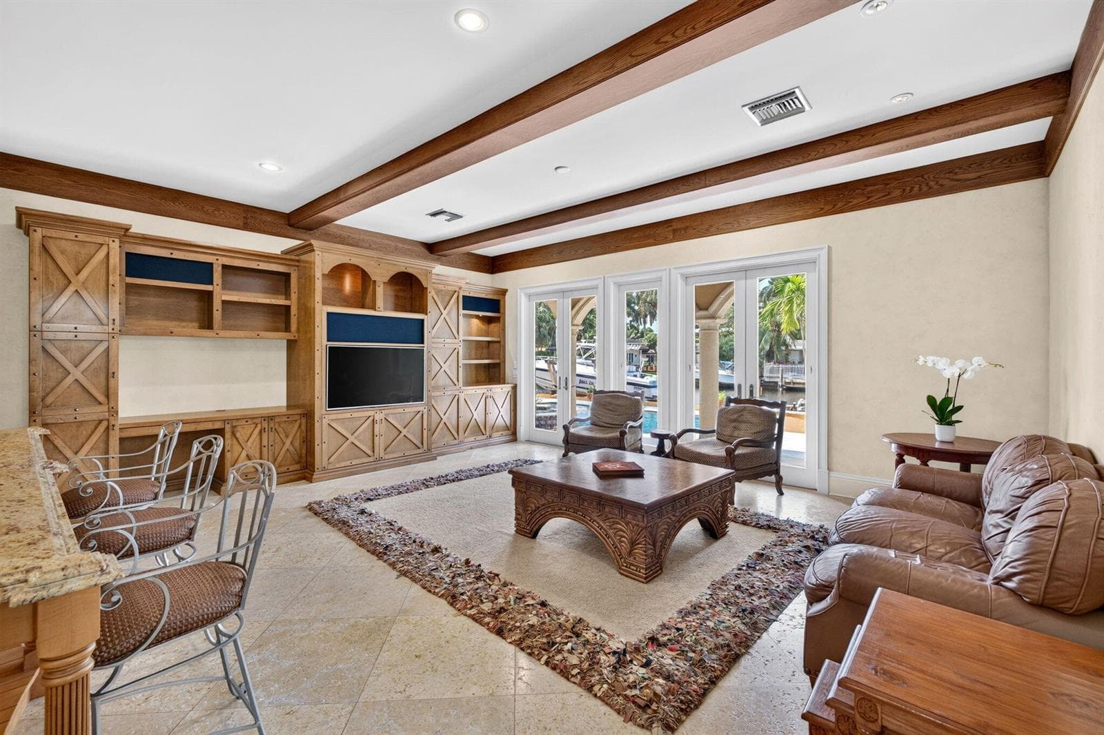 67 Royal Palm Dr