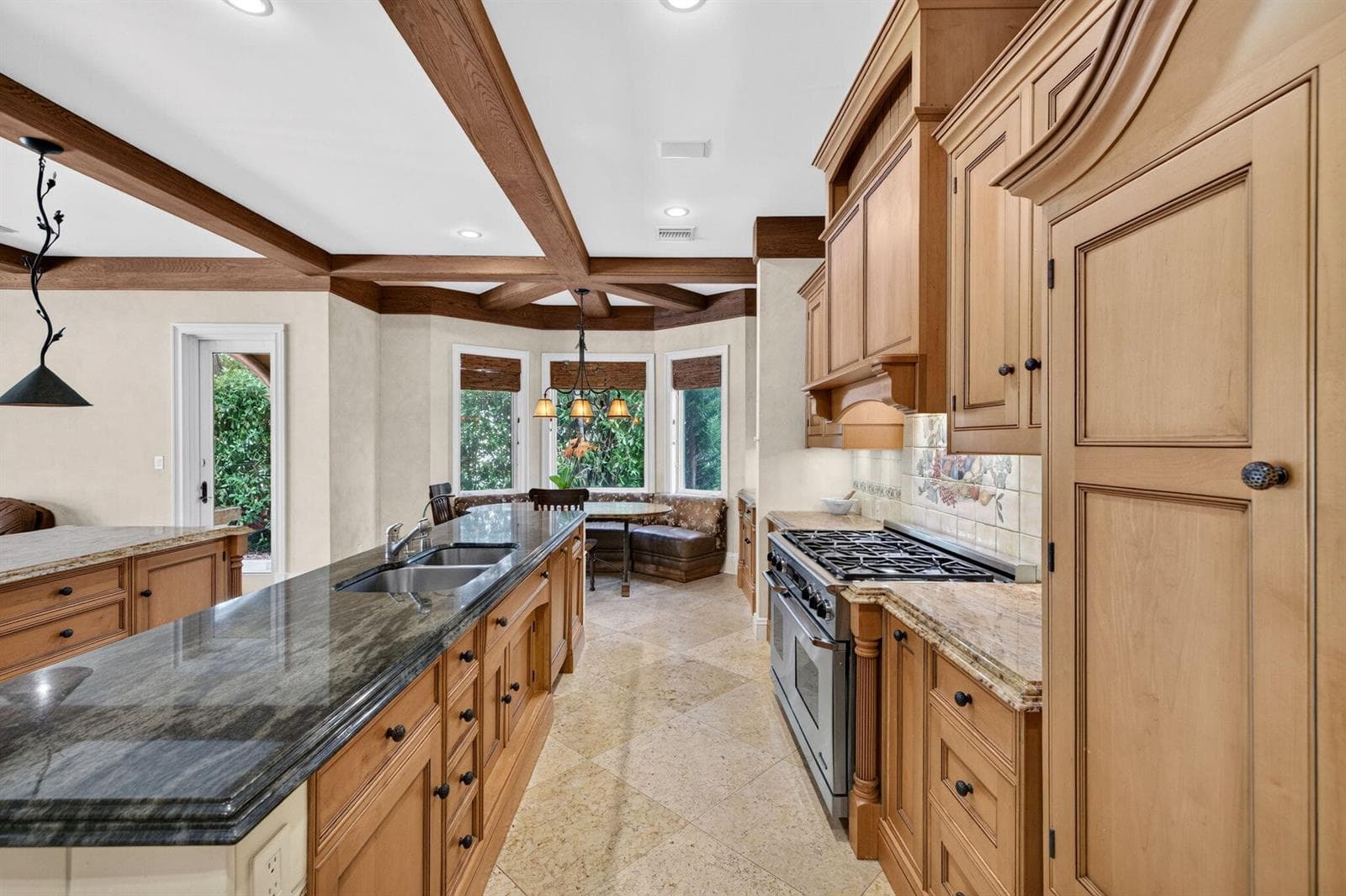 67 Royal Palm Dr
