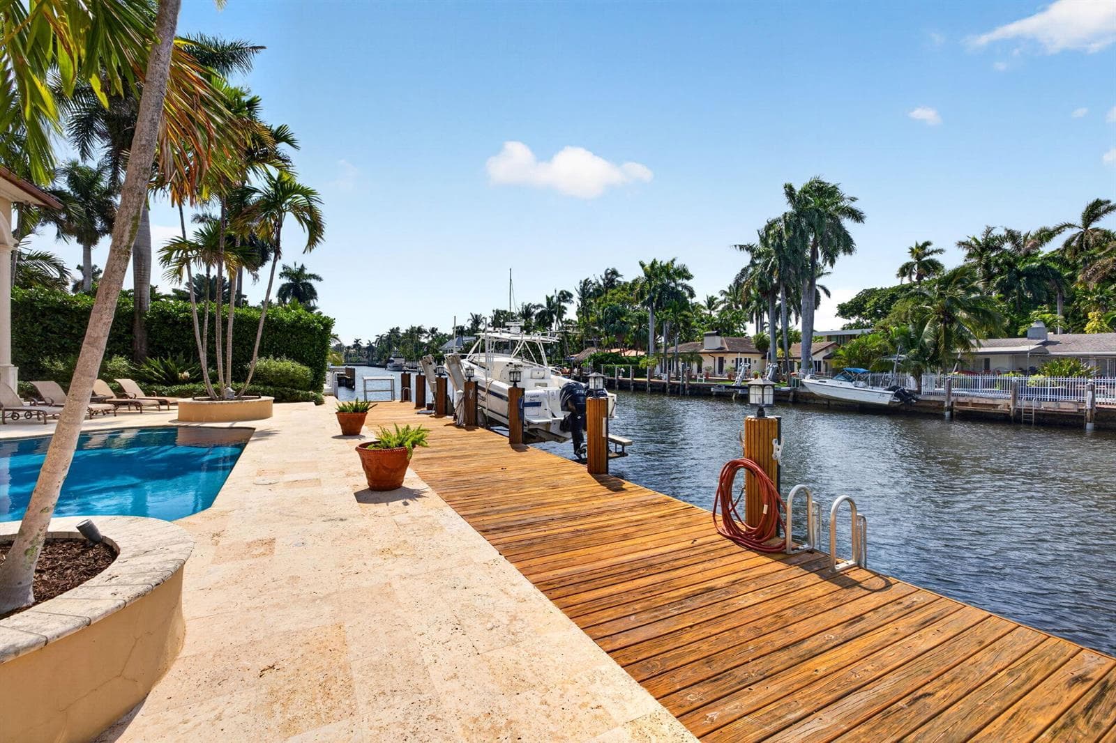 67 Royal Palm Dr