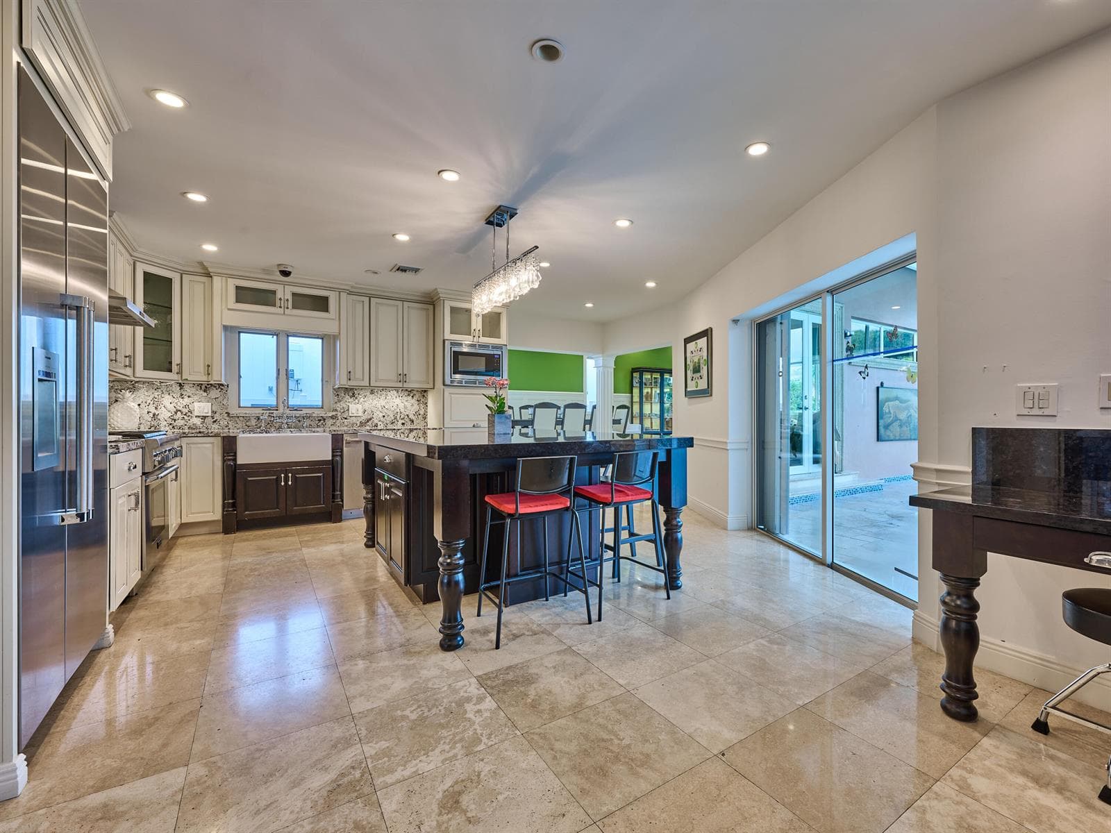 501 Coconut Isle Dr