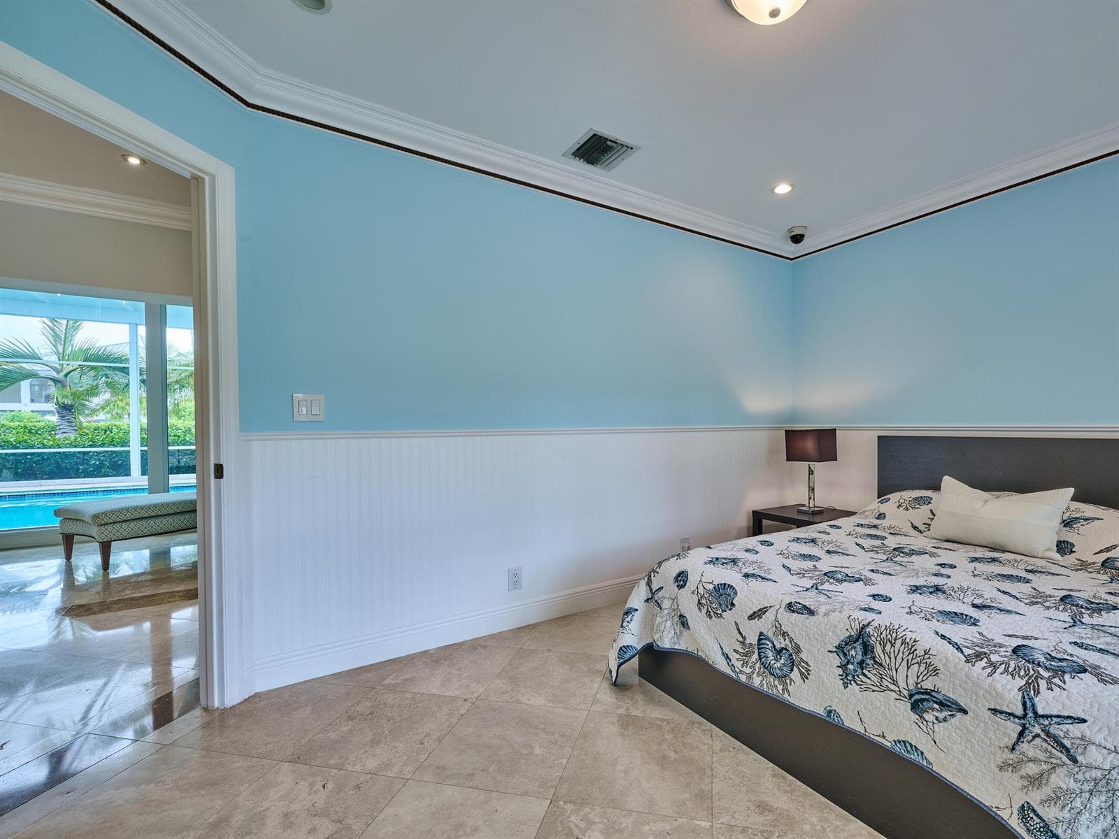 501 Coconut Isle Dr