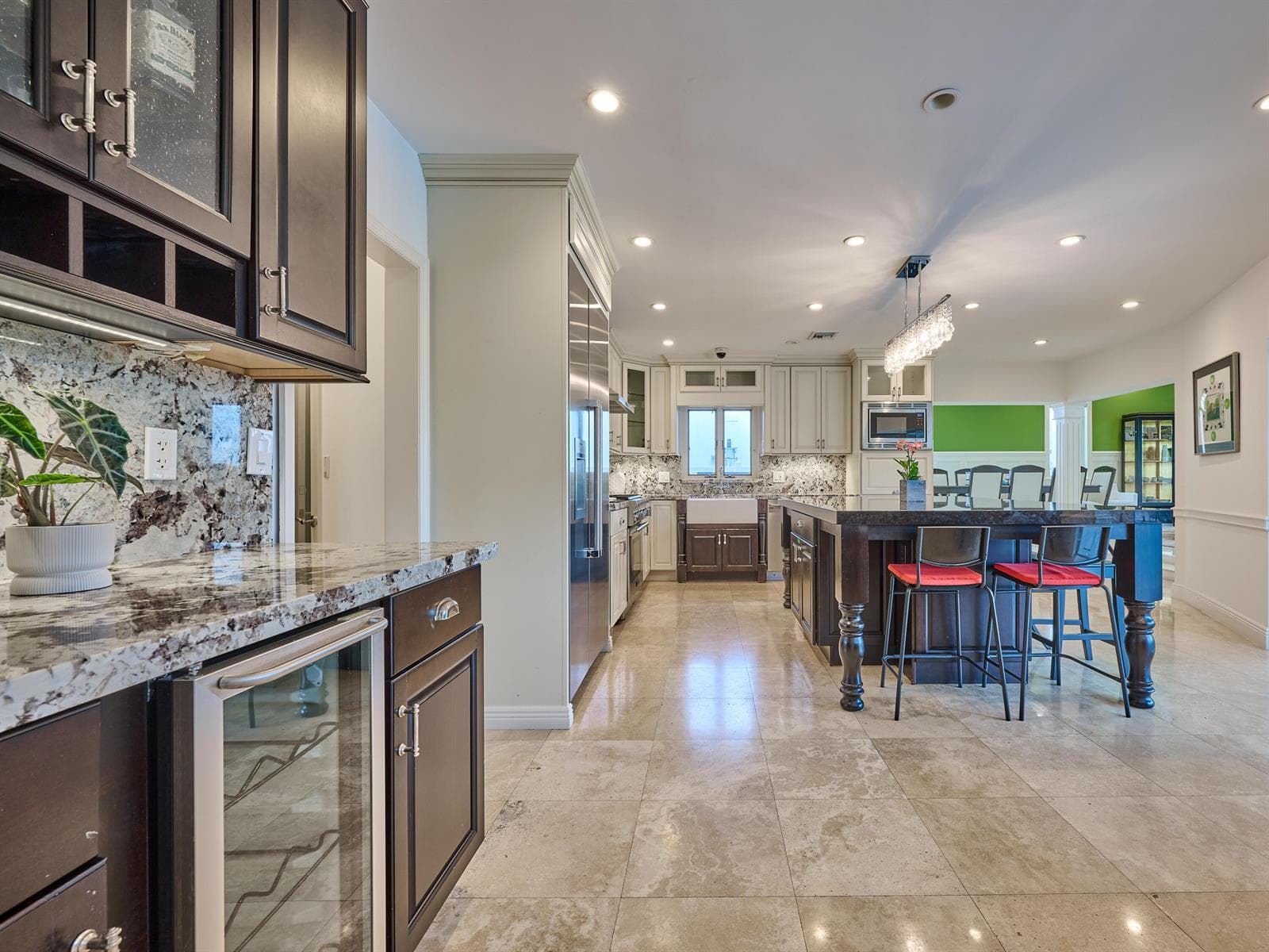 501 Coconut Isle Dr