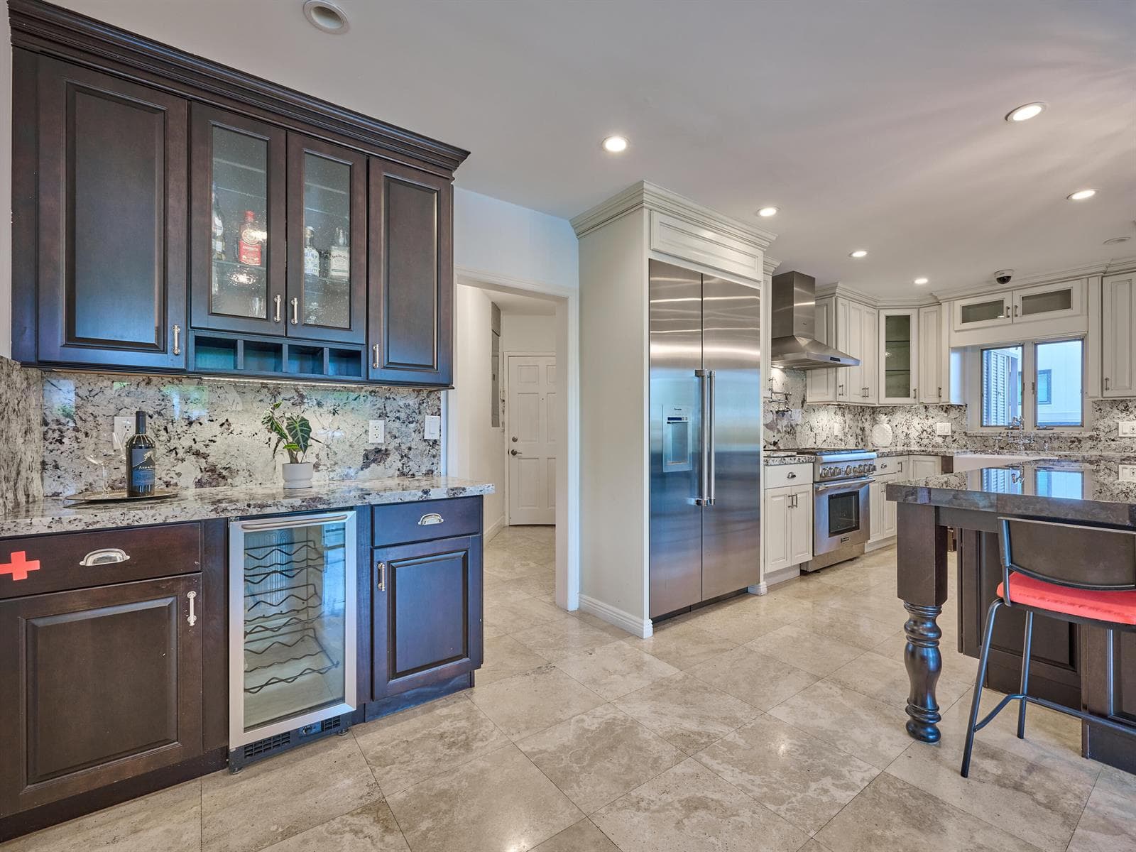 501 Coconut Isle Dr