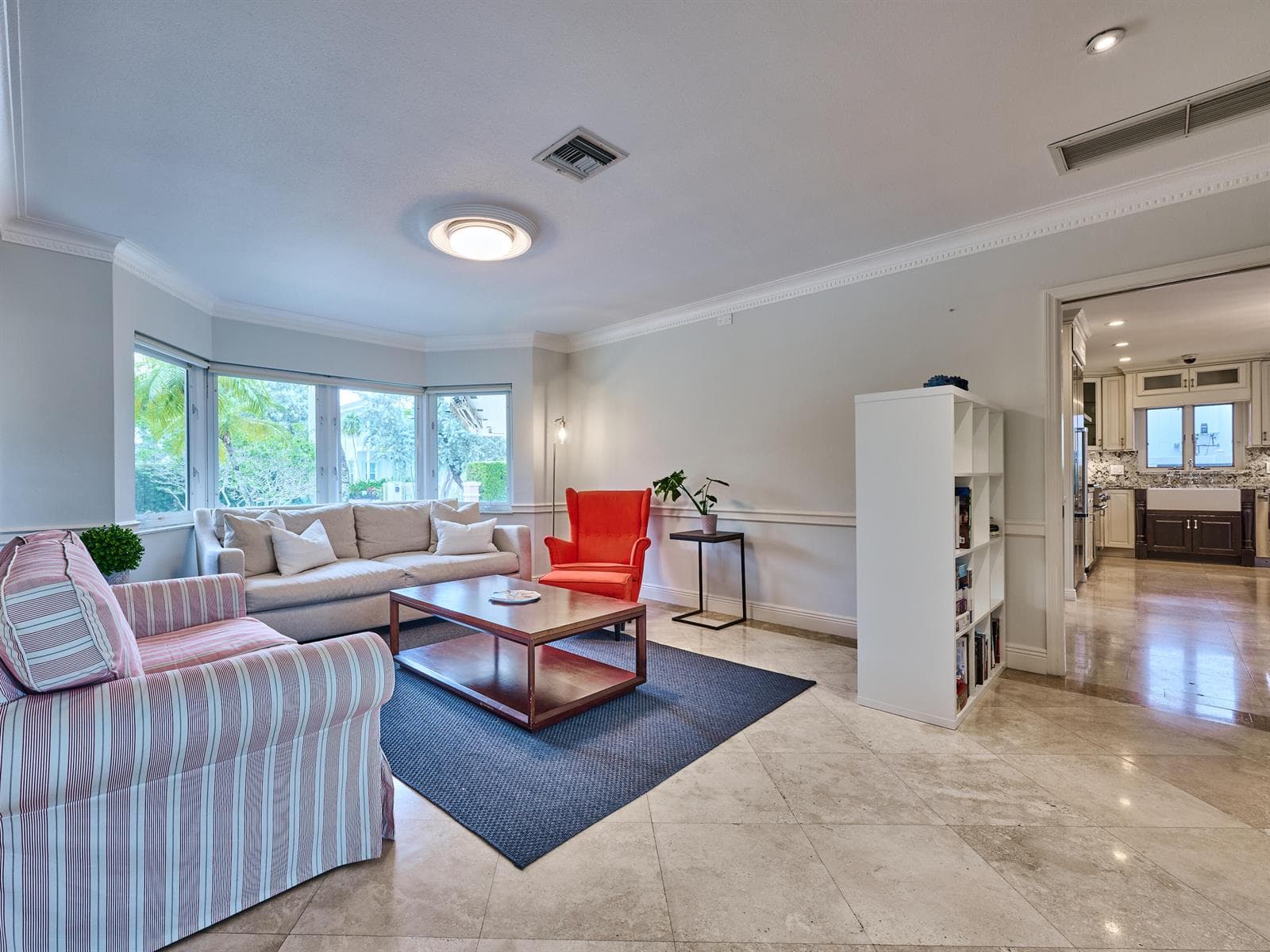 501 Coconut Isle Dr