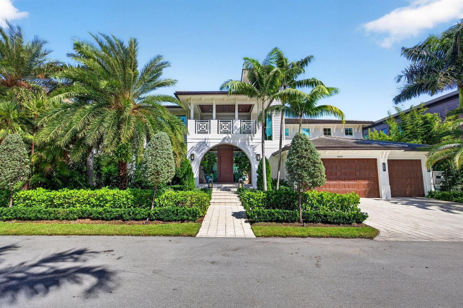 650 Isle of Palms Dr