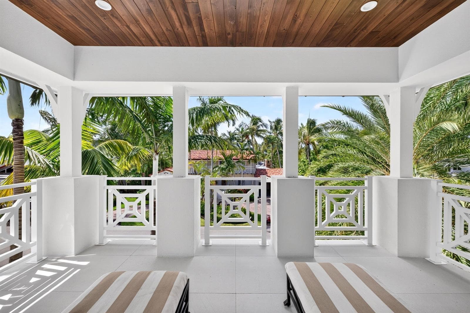 650 Isle of Palms Dr