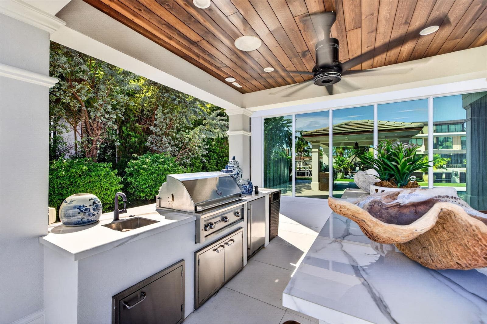 650 Isle of Palms Dr
