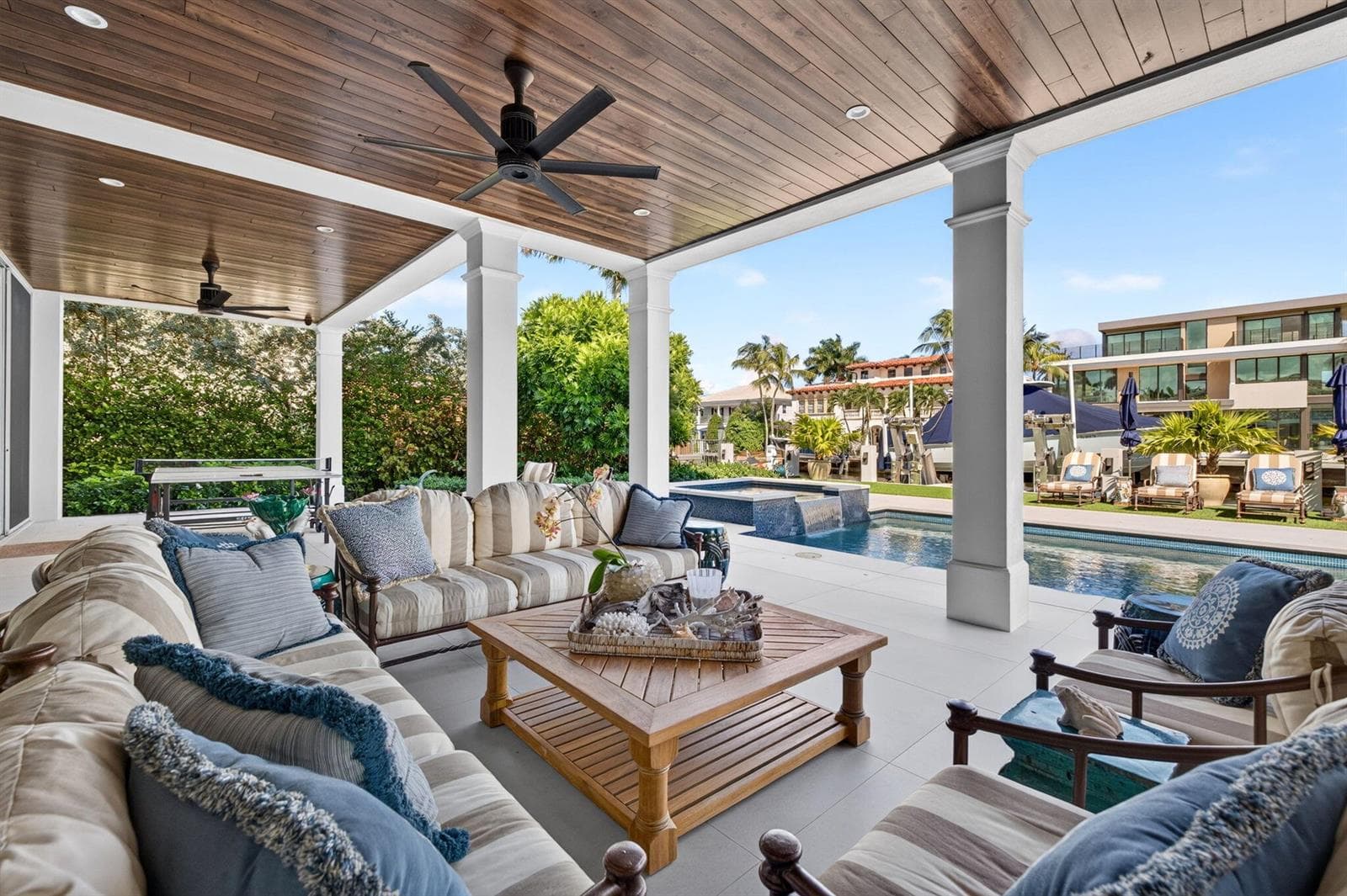 650 Isle of Palms Dr
