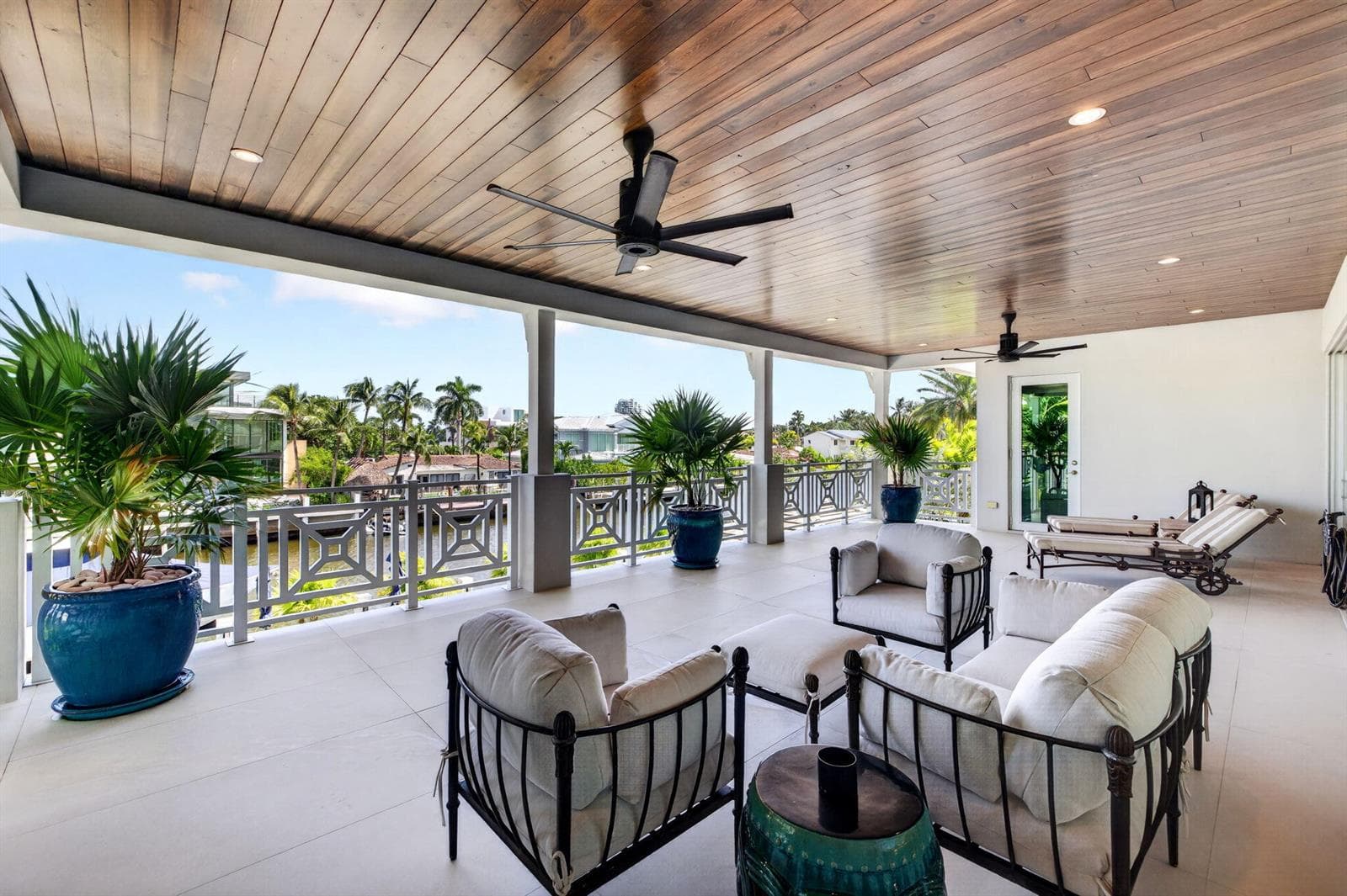 650 Isle of Palms Dr