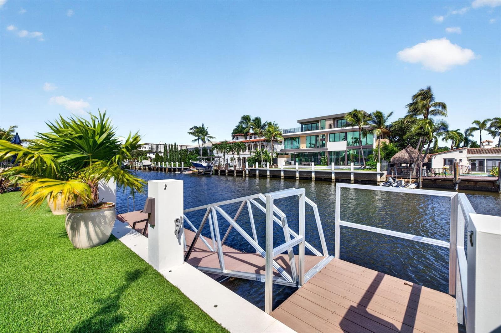 650 Isle of Palms Dr