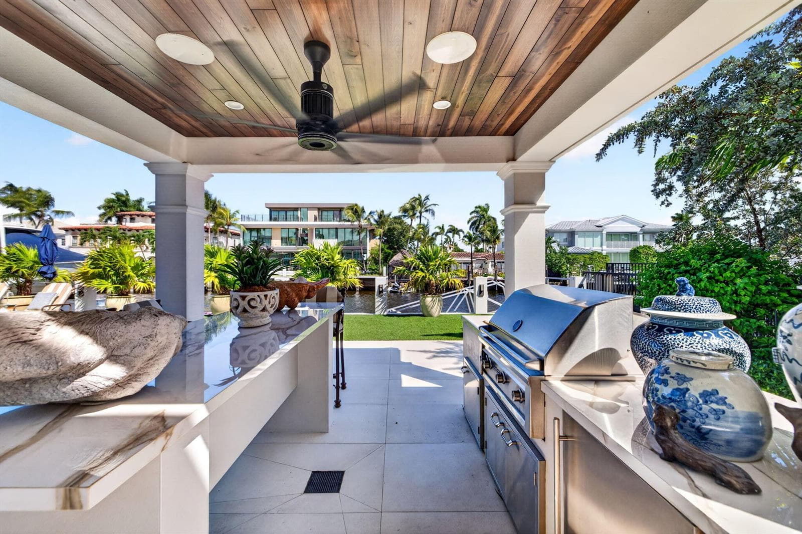 650 Isle of Palms Dr