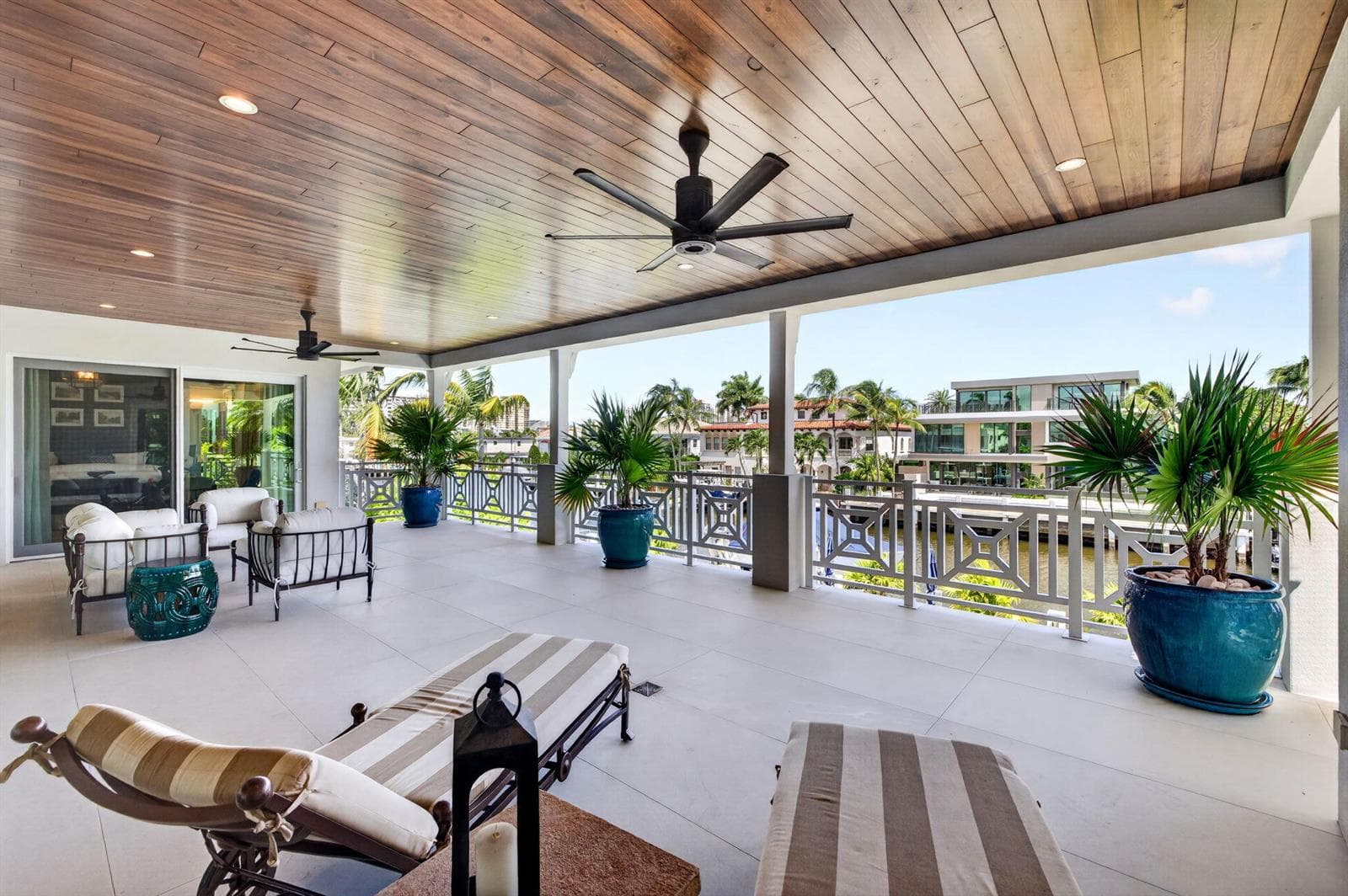 650 Isle of Palms Dr