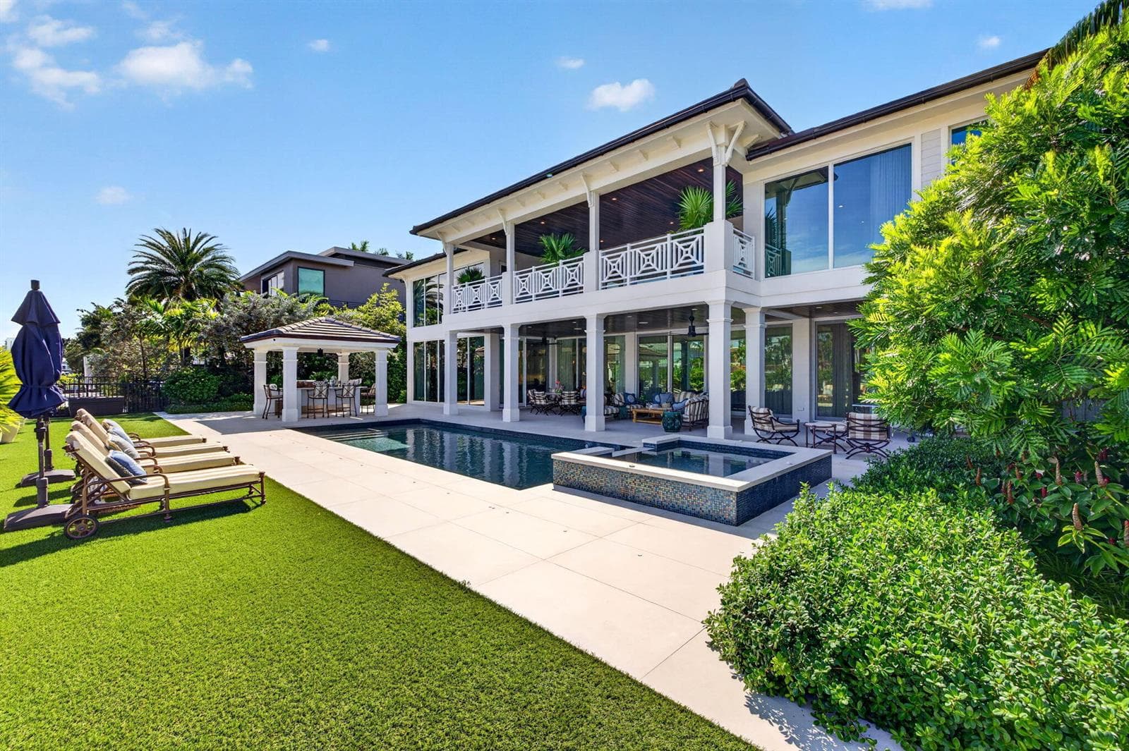 650 Isle of Palms Dr