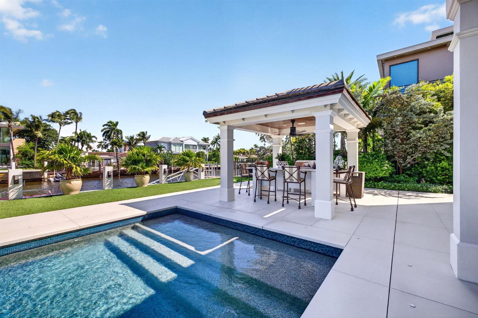 650 Isle of Palms Dr