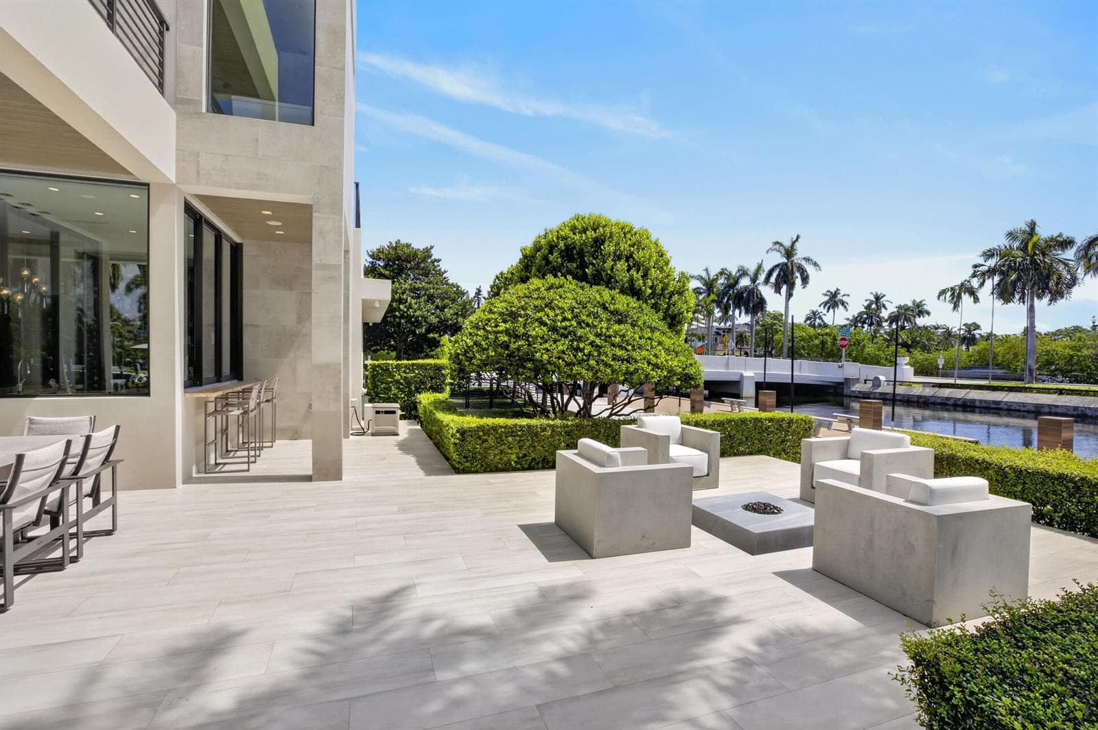 1 Royal Palm Dr