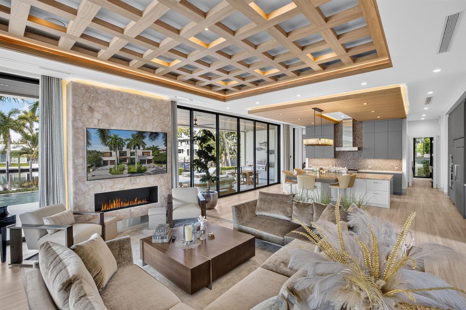 1 Royal Palm Dr