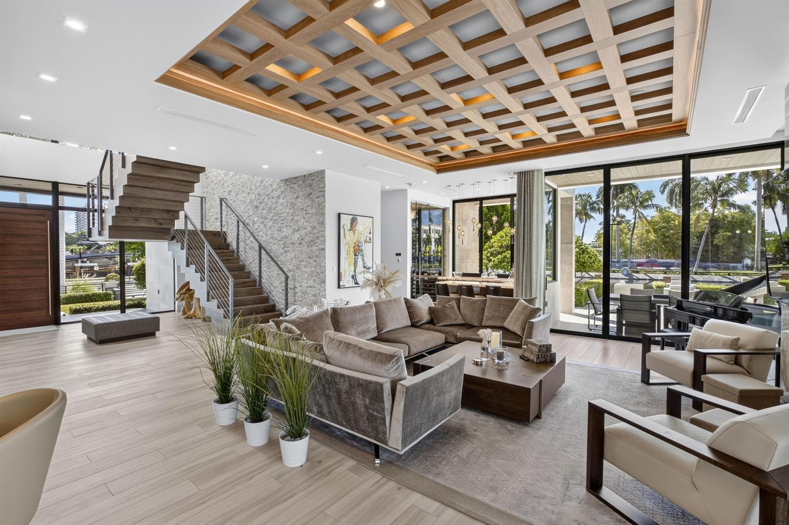1 Royal Palm Dr