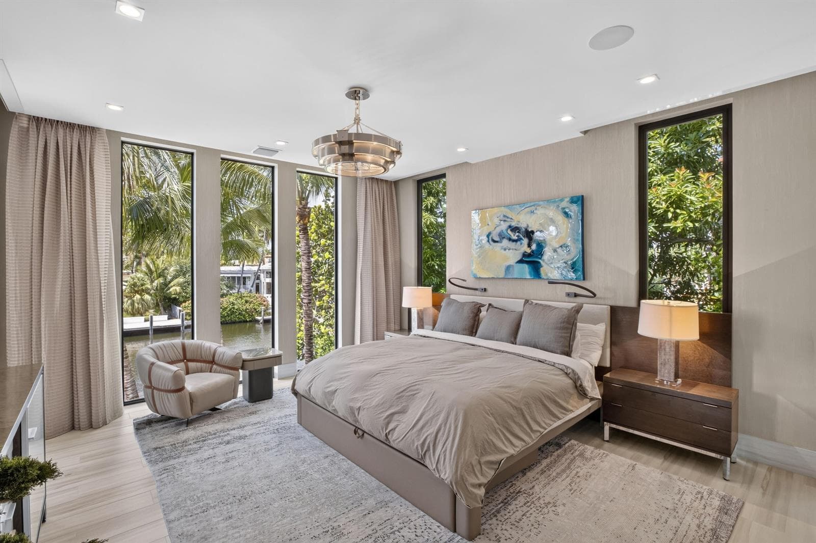 1 Royal Palm Dr